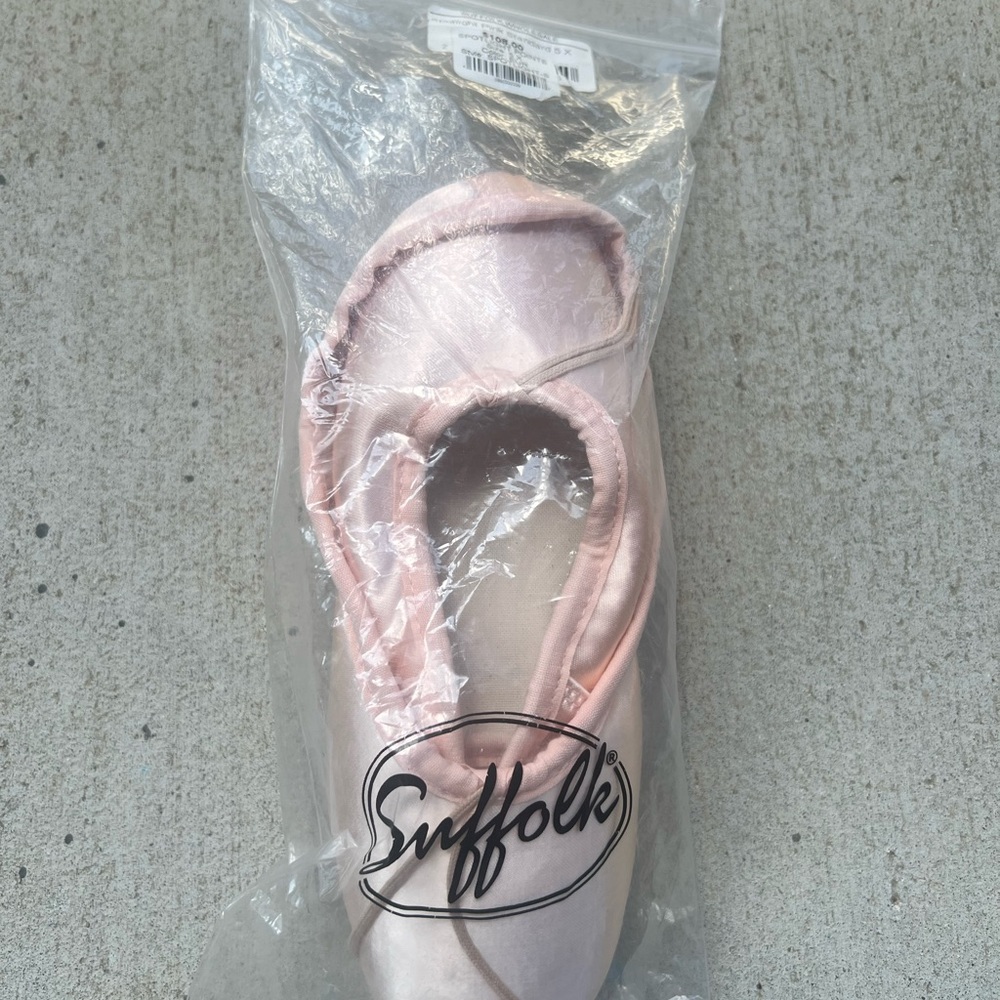 Suffolk pointe shoe | 5X | SPOTLIGHT Standard shank
